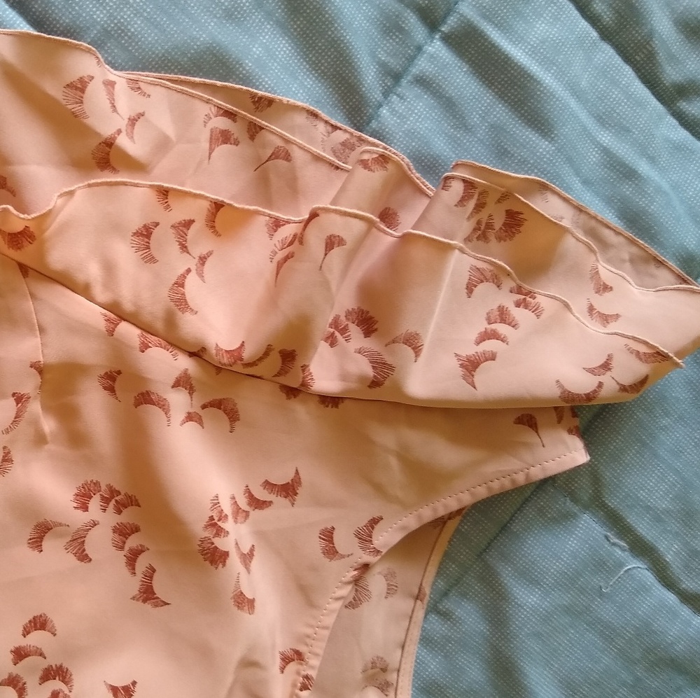 H&M blouse - Picture 3 of 5